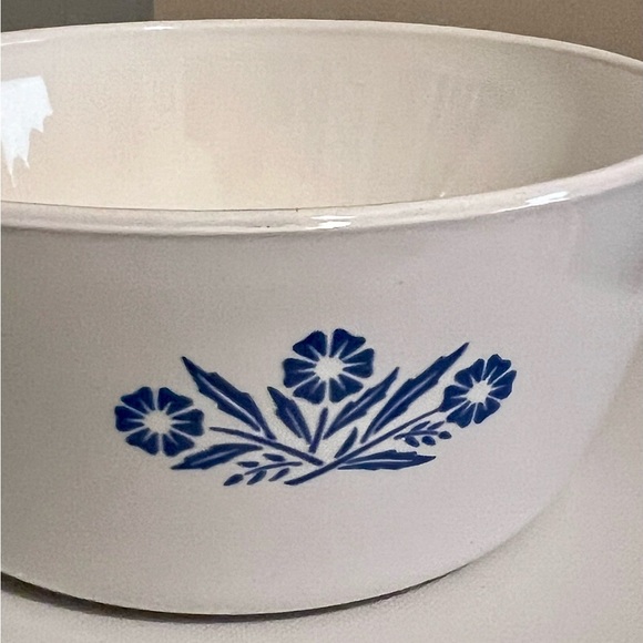 Vtg Corning Ware blue cornflower saucepan style pot w handle P-82-B Pot, 1.5 Pt - Picture 2 of 7